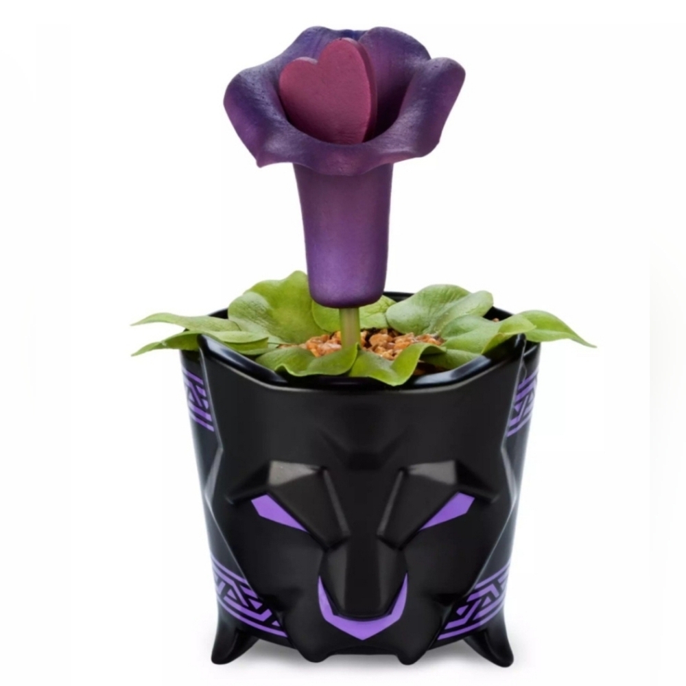 DisneyParks Black Panther Heart Shaped Herb Planter Wakanda Forever New In Box